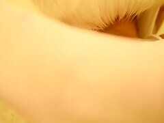 Thumb 16